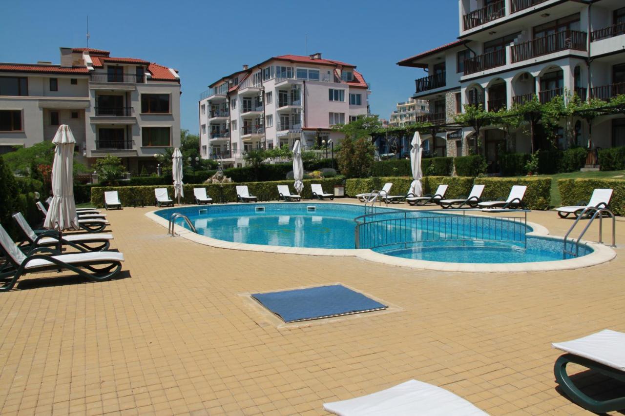 Bademite Apartments Sveti Vlas Eksteriør bilde