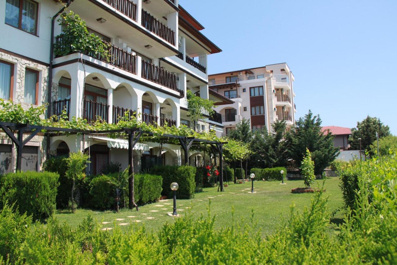 Bademite Apartments Sveti Vlas Eksteriør bilde