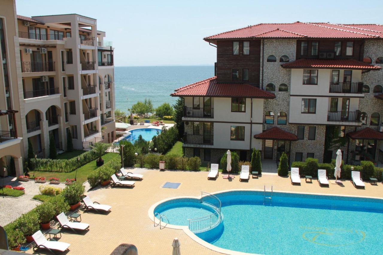 Bademite Apartments Sveti Vlas Eksteriør bilde