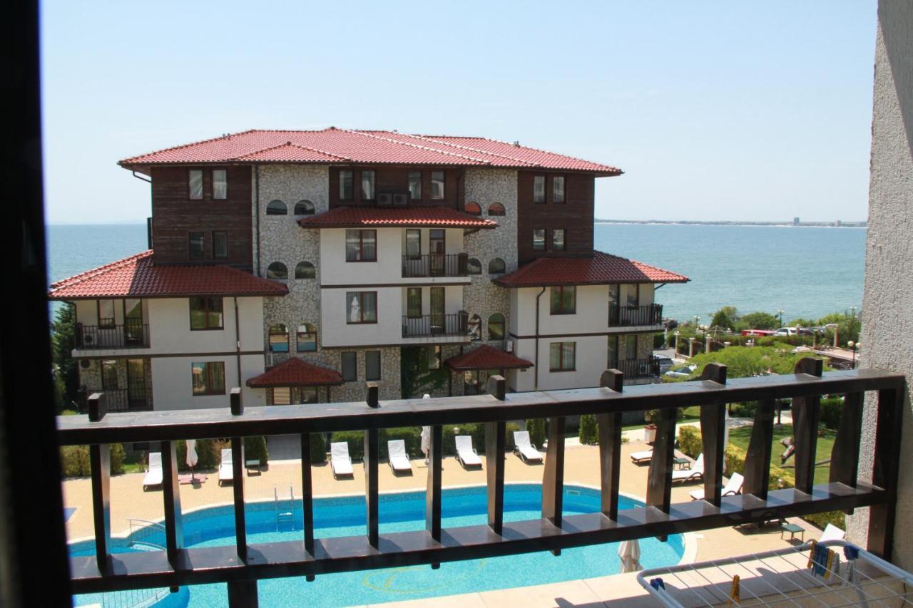 Bademite Apartments Sveti Vlas Eksteriør bilde