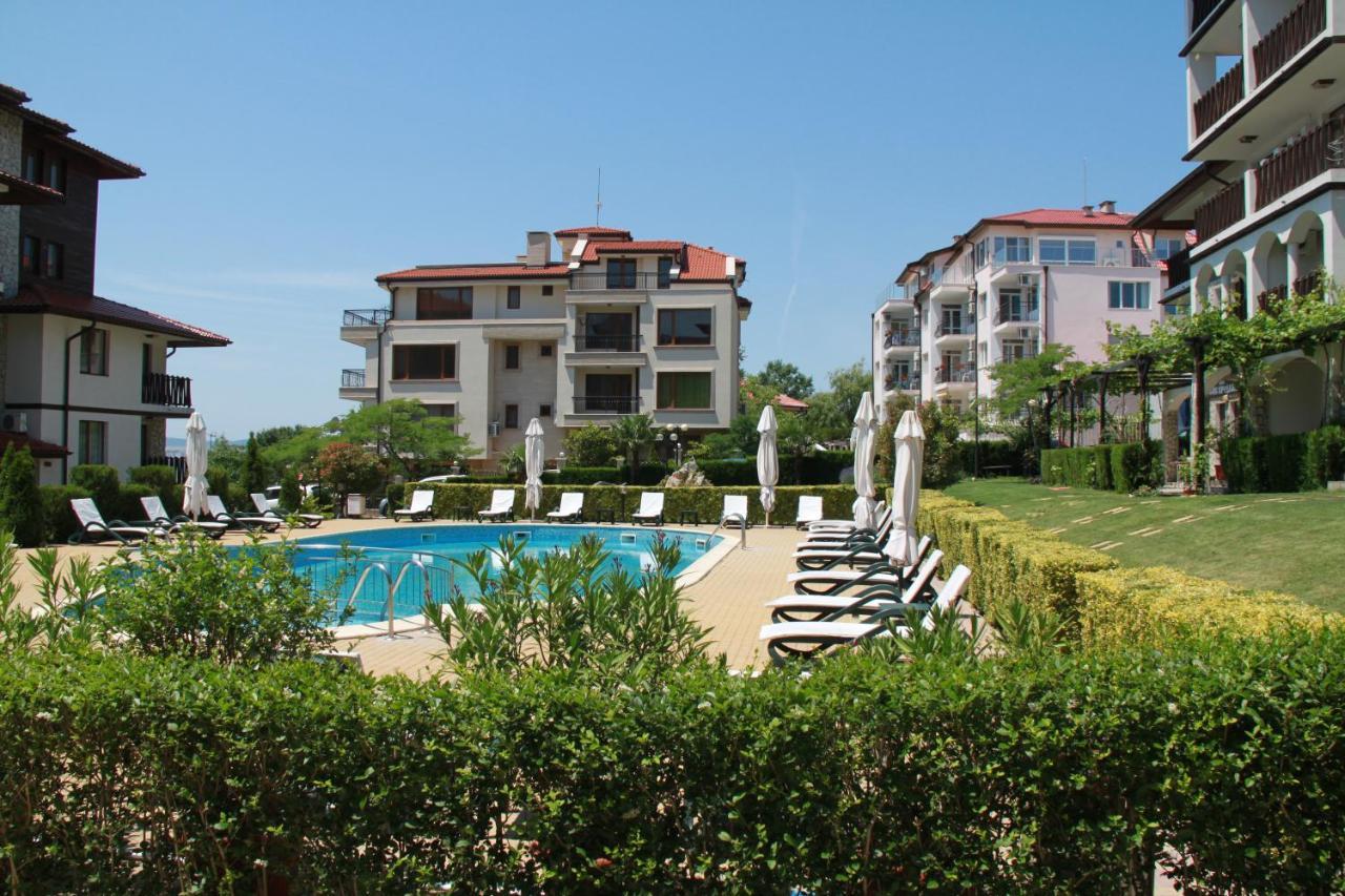 Bademite Apartments Sveti Vlas Eksteriør bilde