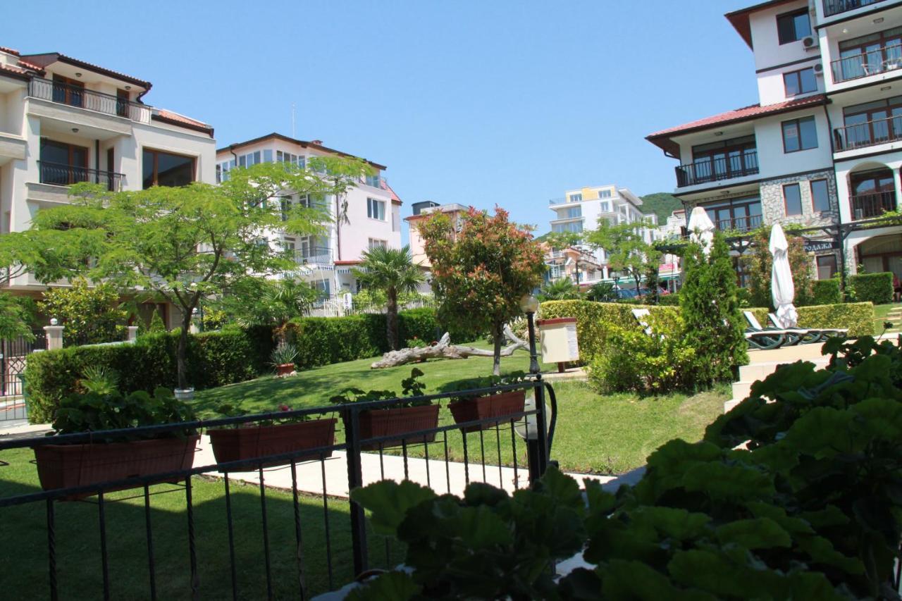 Bademite Apartments Sveti Vlas Eksteriør bilde