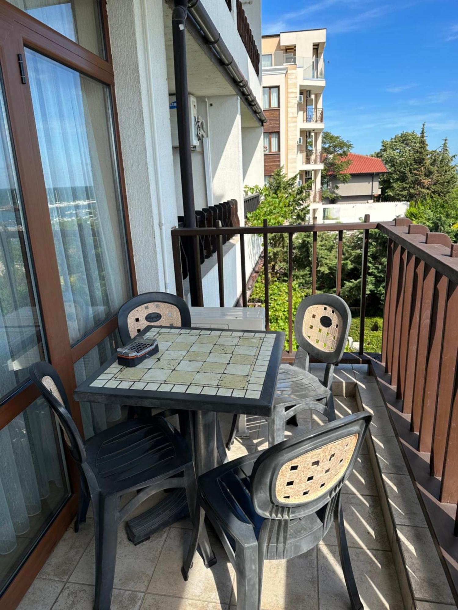 Bademite Apartments Sveti Vlas Eksteriør bilde