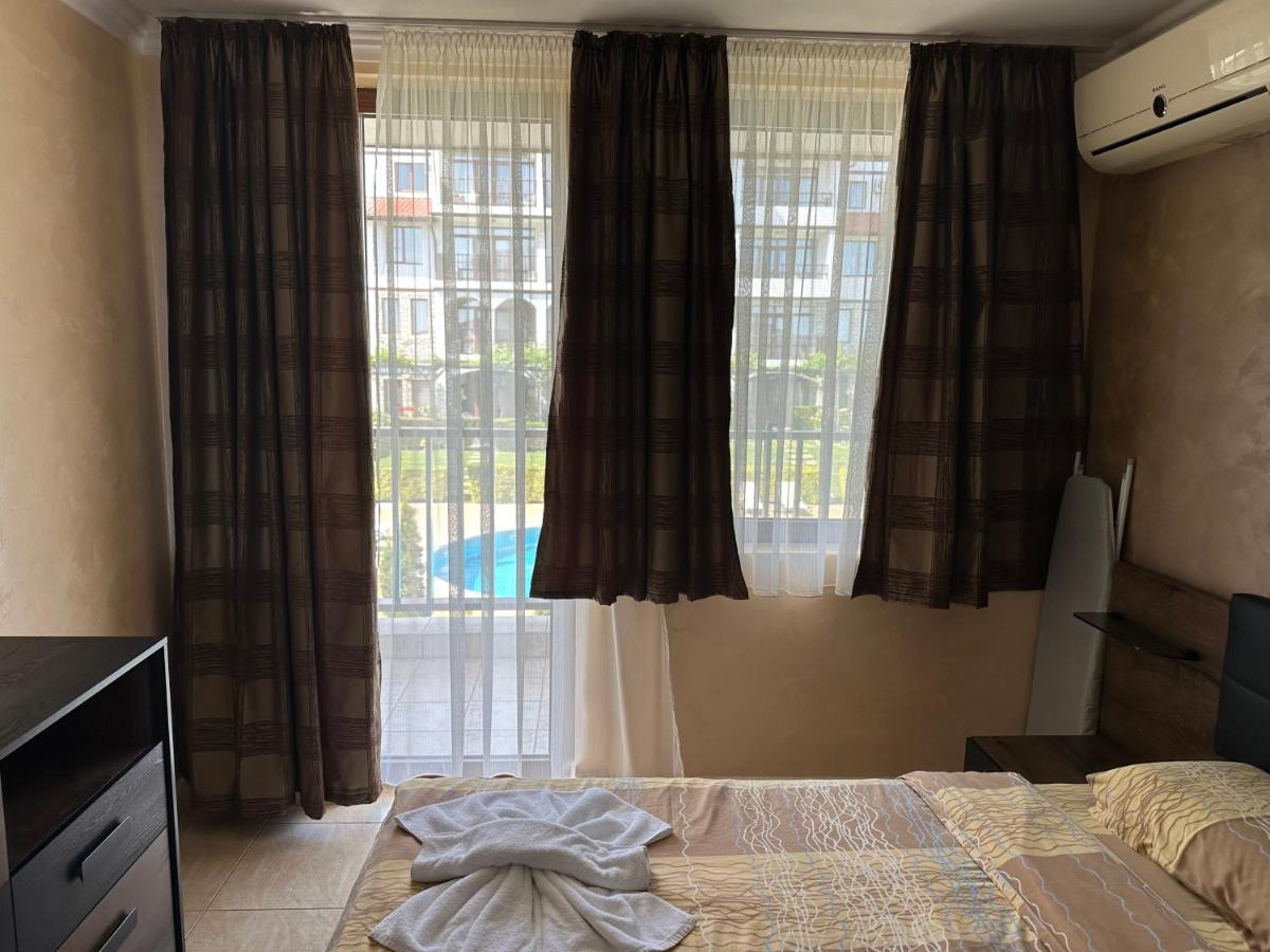 Bademite Apartments Sveti Vlas Eksteriør bilde